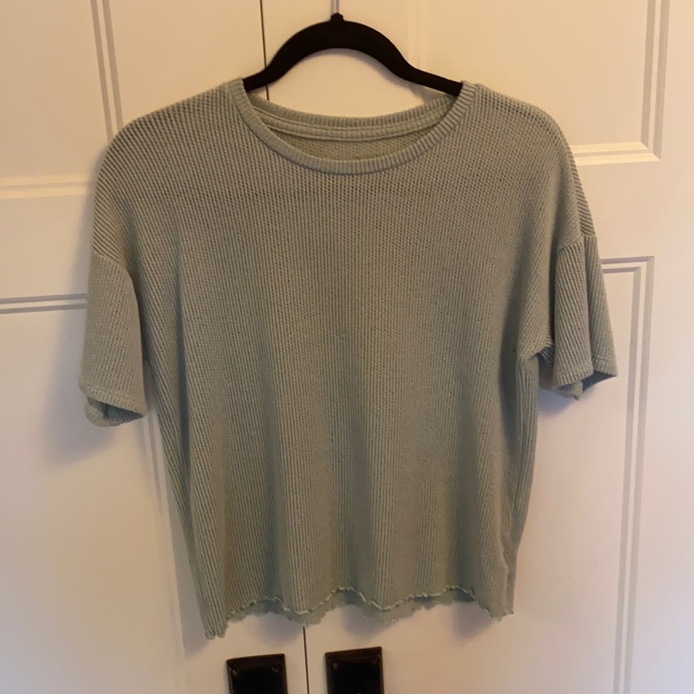 American Eagle Sweater tee